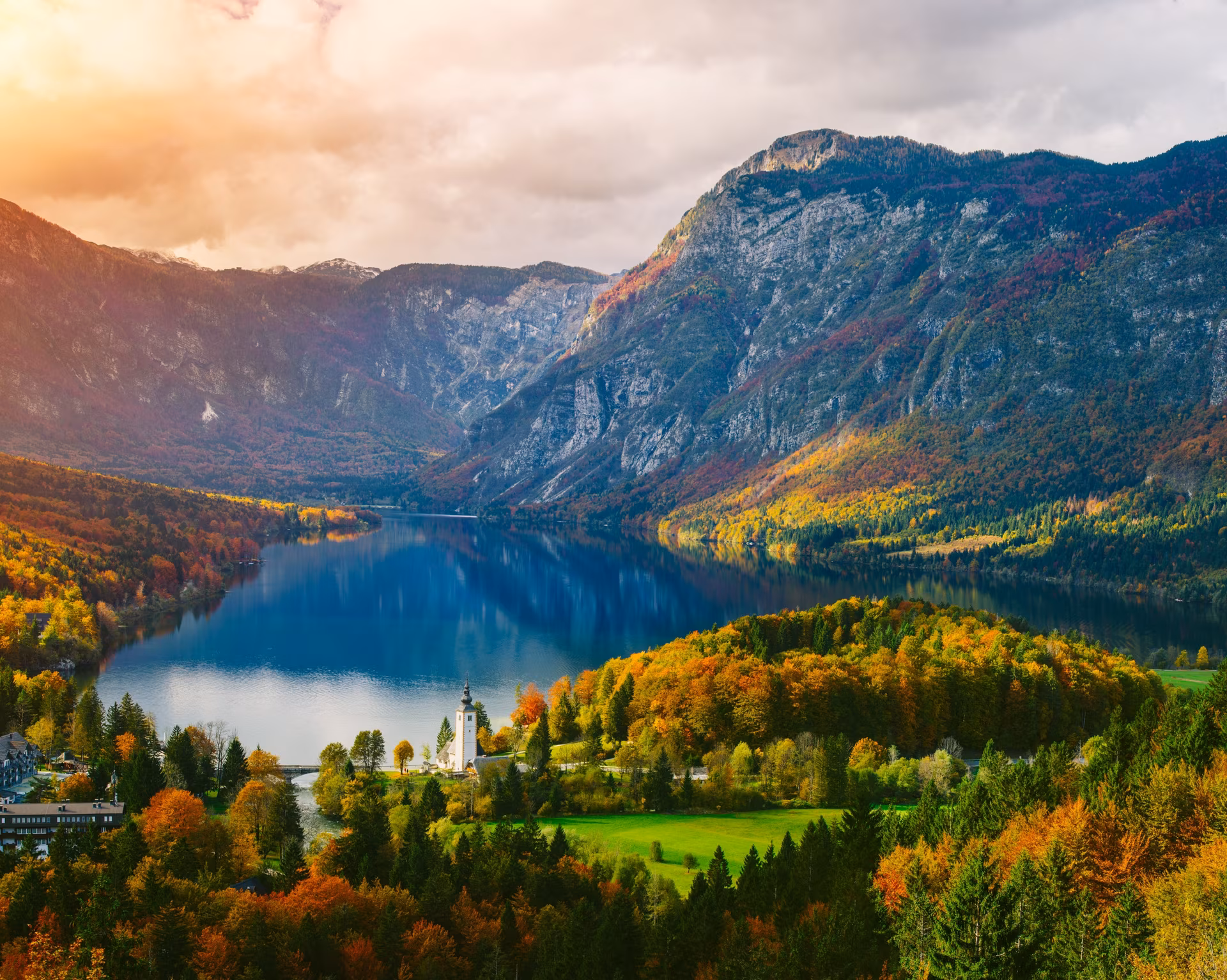 Slovenia, natural treasures and enchanting landscapes